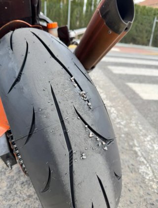 Kawasaki Z750 Naranja 38.000 km