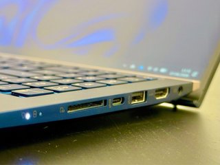 Portátil ASUS ZenBook 15 UX534FTC-A8093T,i7, 16 GB