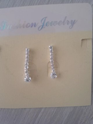 Pendientes largos bisutería