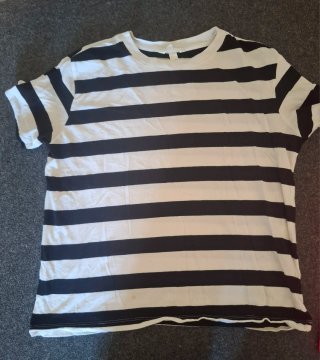 Camiseta Mango Rayas Blanco y Negro