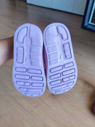 Lote 2 Chanclas Niña Puma Tallas 21 y 23