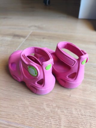 Lote 2 Chanclas Niña Puma Tallas 21 y 23