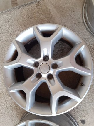 Llantas 17 Ford