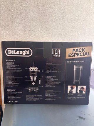 Cafetera Delonghi Dedica EC685BK + Molinillo