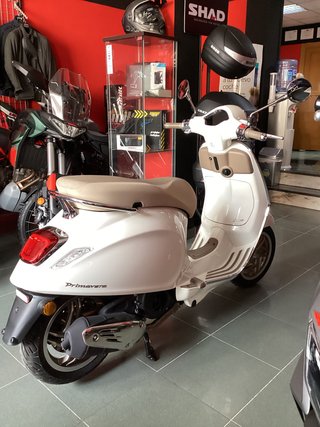 Vespa Primavera 125S Scooter Automática