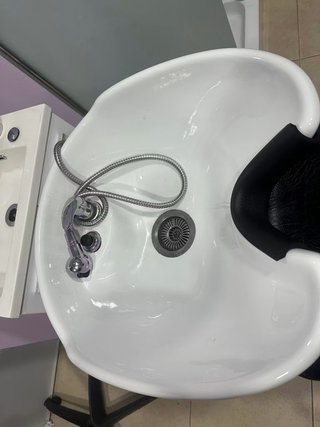 Lavacabezas de cuero en buen estado
