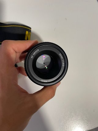 Nikon D600 + Objetivo Nikkor 50mm + Accesorios