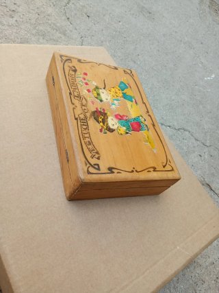 Costurero infantil antiguo Estuche de Labor