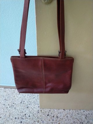 Conjunto bolso y zapatos marrones de piel