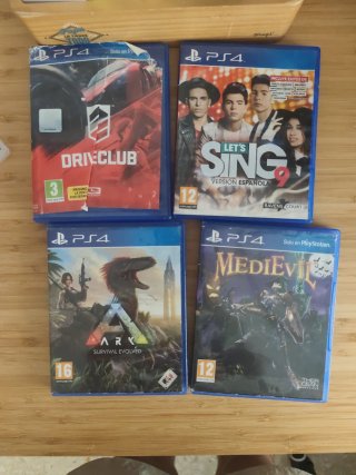 Lote 4 Juegos PS4: Driveclub, Let's Sing, ARK, Med