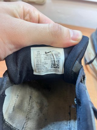 Nike Vomero 17 Negras Talla 42