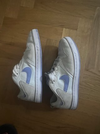 Zapatillas Nike Mujer Blancas y Moradas