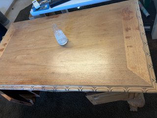 Scrivania in legno massello restaurata