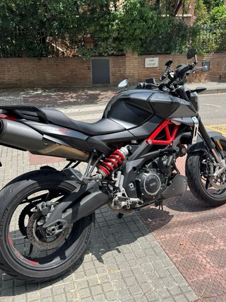 Aprilia Shiver 900