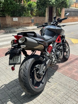 Aprilia Shiver 900
