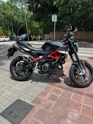 Aprilia Shiver 900