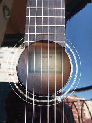 Guitarra Clásica Yamaha con Fishman