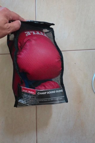 Luvas de Boxe TITLE S/M