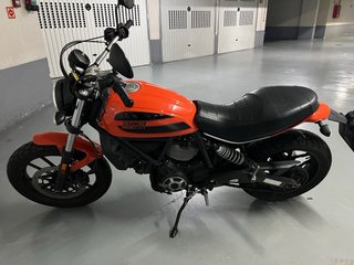 Ducati Scrambler Naranja