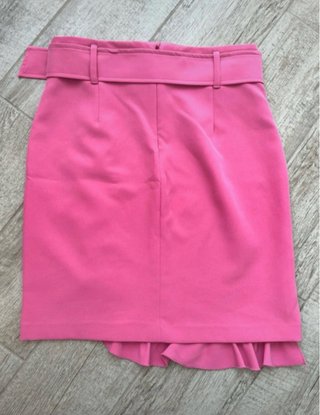 Gonna stretta rosa con cintura