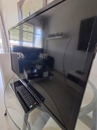 TV Blaupunkt 32  pulgadas y mando. No Smart