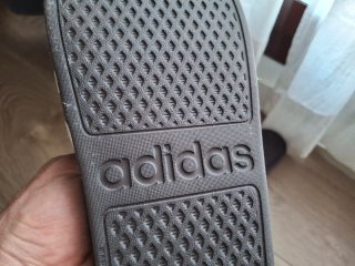 Chanclas Adidas Adilette - Talla 46