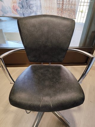 Sillones mostrador y lavacabezas de peluquería