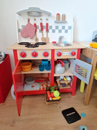Cocina de juguete de madera