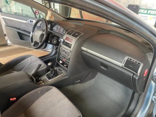 Peugeot 4007 2004