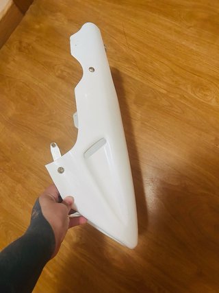 Protector Kawasaki Z650 2024 Blanco