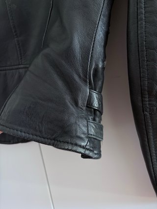 Chaqueta biker cuero vintage Zara Trafaluc