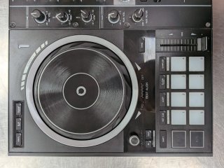 Mesa de Mezclas Hercules DJControl Inpulse 500