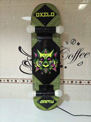 Lampara Monopatín Oxelo Negro y Verde