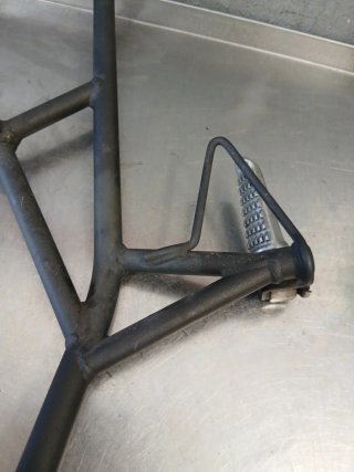 Soporte Estribera Derecha Versys 650 2009
