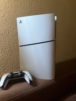 PS5 1TB Comprada Hace 5 Días por 690€ en corte ing