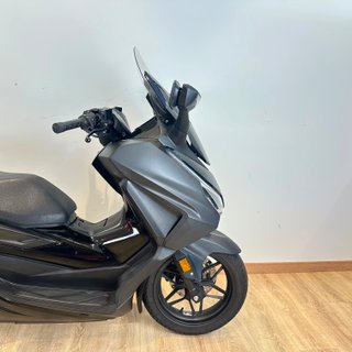 HONDA FORZA 125
