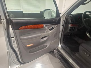 Toyota Land Cruiser 2005
