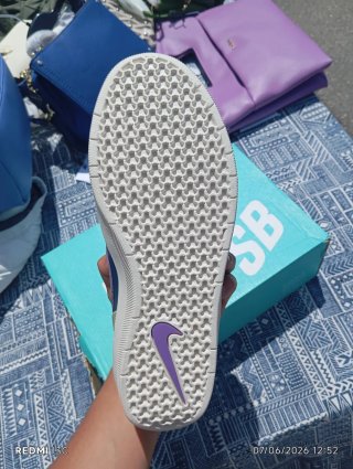 Zapatillas Nike Verde y Morado