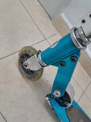 Patinete Micro azul 2 ruedas