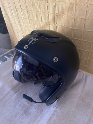 Casco Jet Negro con Intercomunicador