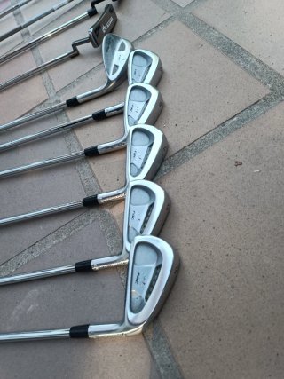 Set de Palos de Golf TaylorMade, bolsa Callaway