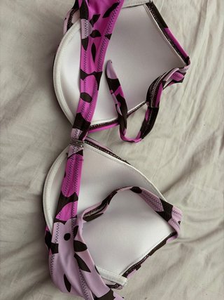 Parte de arriba bikini floral talla 90-95 acolchad