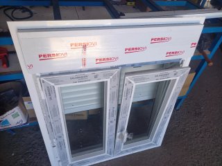 Ventana PVC abatible, Climalit, Persianas, Solape