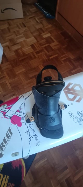 Tabla Wakeboard Reef con Botas