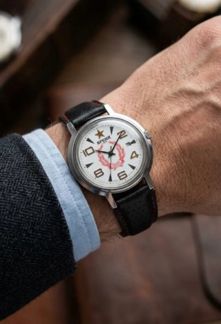Orologio sovietico "ВРЕМЯ" 81517.002