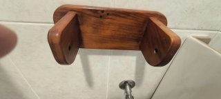 Accesorios Baño: Pila, Espejo y Estantes Madera