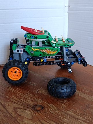 AUTO / TUTTO - TERRENO / DI LEGO