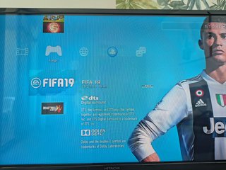 PS3 Super Slim con 13 Giochi e Controller