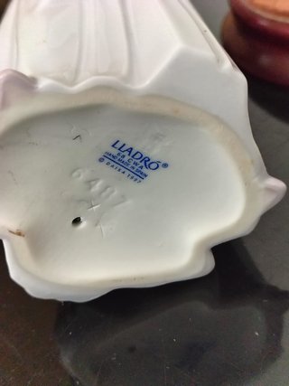 Figura Lladró Zapatos Niña Porcelana