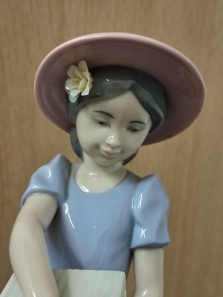 Figura Lladró Zapatos Niña Porcelana